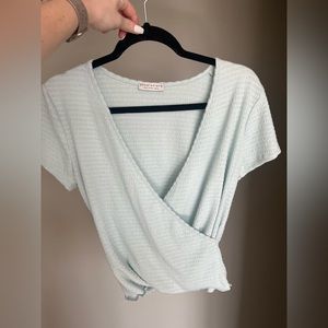 Medium light blue shirt